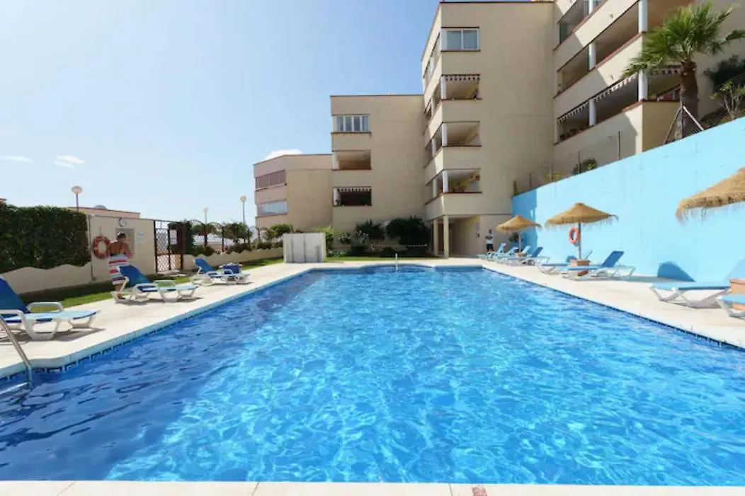 Chic Beachfront Flat With Amazing Sea Views And Private Indoor Parking Benalmadena 0*,  Spain