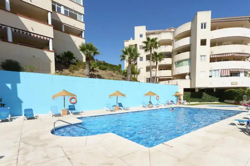Chic Beachfront Flat With Amazing Sea Views And Private Indoor Parking Benalmadena Apartment