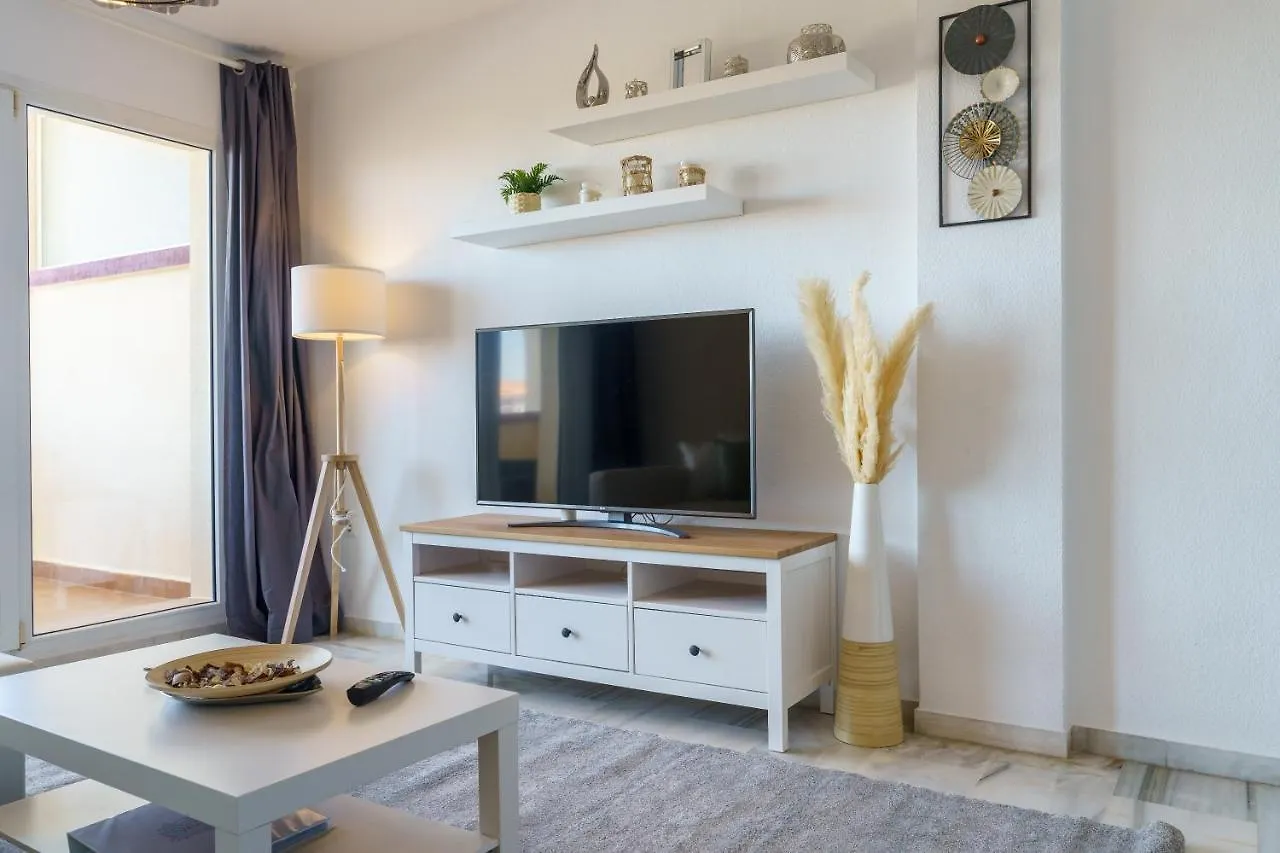 Chic Beachfront Flat With Amazing Sea Views And Private Indoor Parking Benalmadena Spain