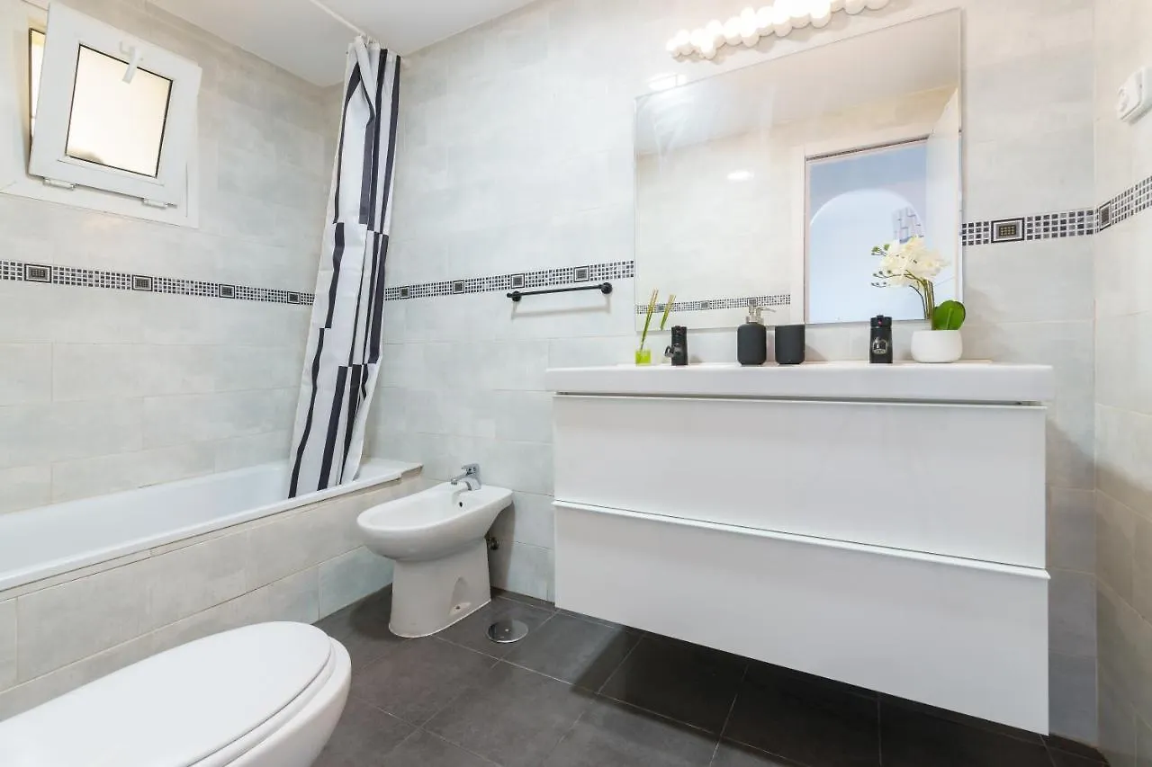 Apartment Chic Beachfront Flat With Amazing Sea Views And Private Indoor Parking Benalmadena Spain