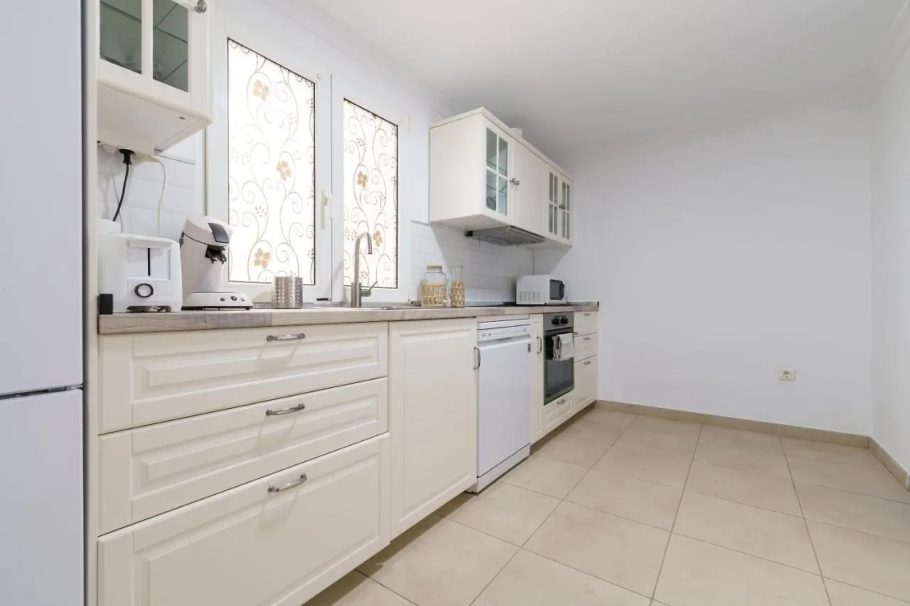 شقة Chic Beachfront Flat With Amazing Sea Views And Private Indoor Parking بينالماذينا إسبانيا